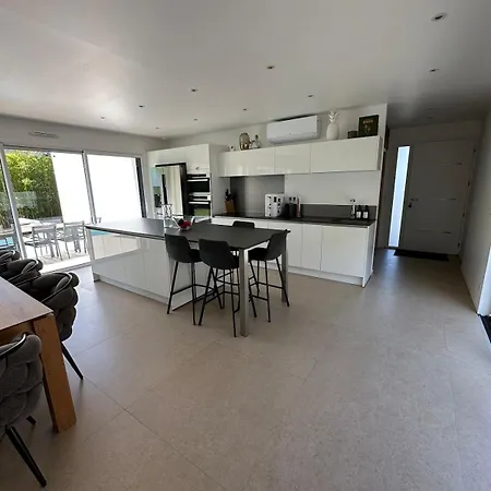 Maison 4 Piscine Tatil Evi